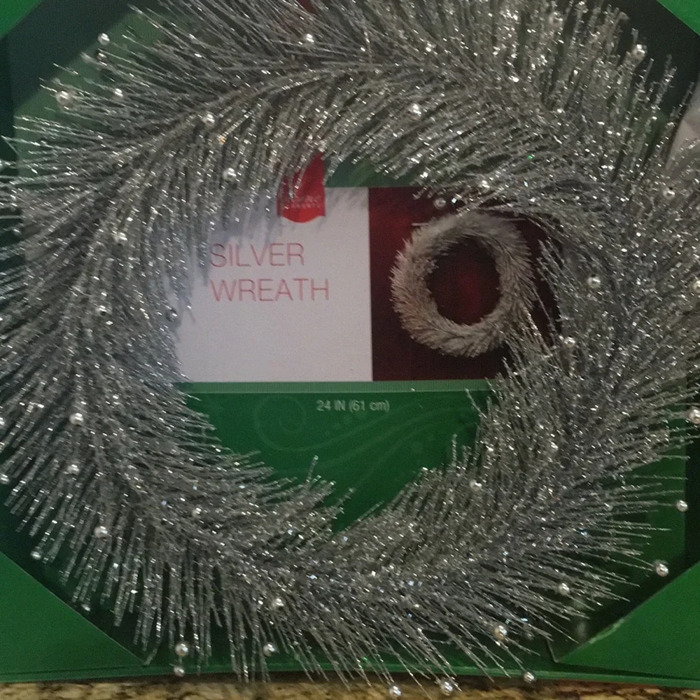 Christmas Tinsel Wreath 24 inch Stunning silver wreath NEW A Gorgeous Must Have